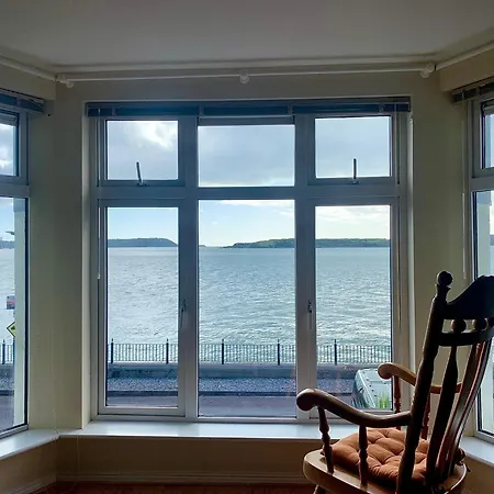 Bella Vista & Self Catering Hotel Cobh